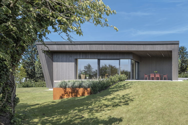 Zero Carbon Home with High-Performance Glazing