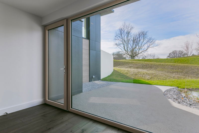 Hunters Hill: Exceptional Passive House, Guildford