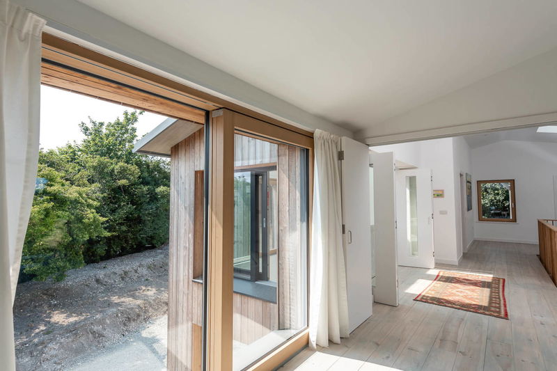 Chalkwood: Modern Coastal Passive House, Dover