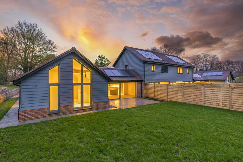Stockhouse Farm: Award-Winning A++ Homes in Surrey