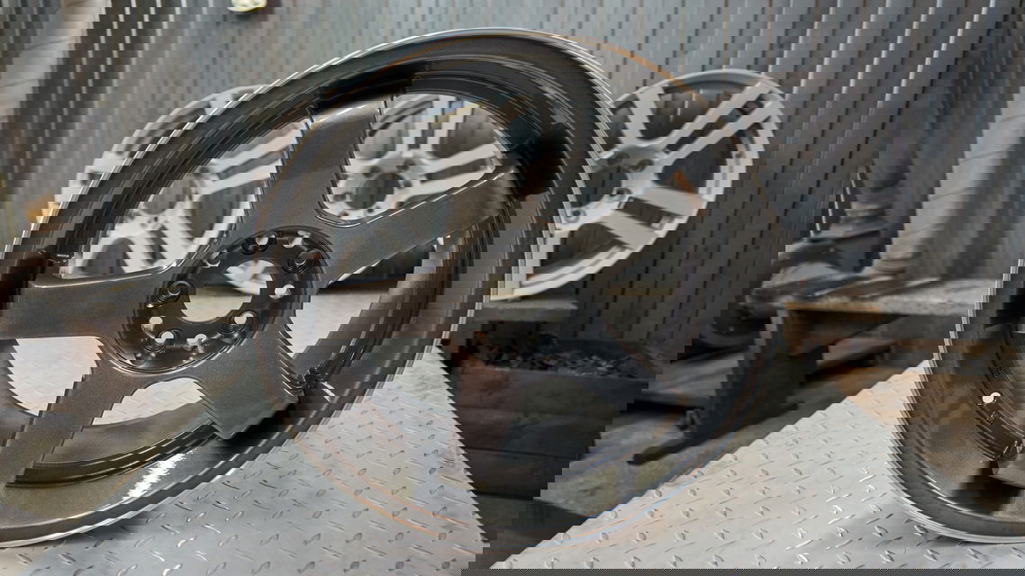 Deep Dish Wheels: Fitment, Types & Performance Benefits